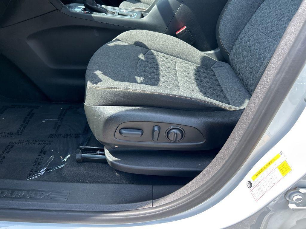used 2023 Chevrolet Equinox car, priced at $19,655