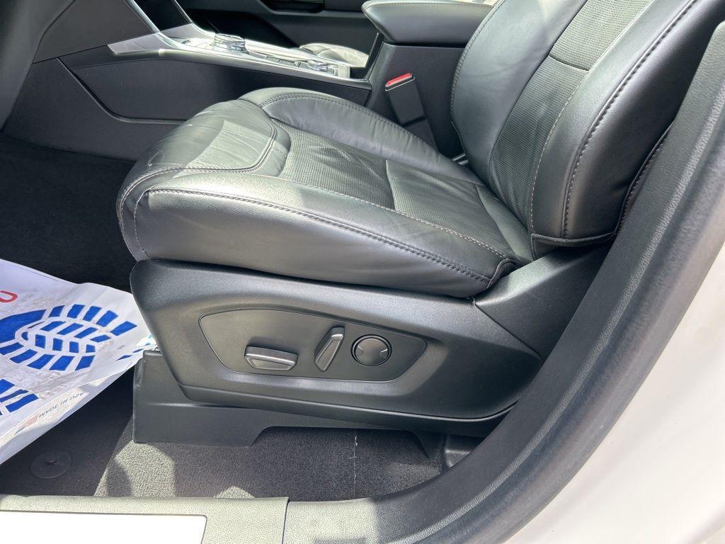 used 2022 Ford Explorer car, priced at $40,297