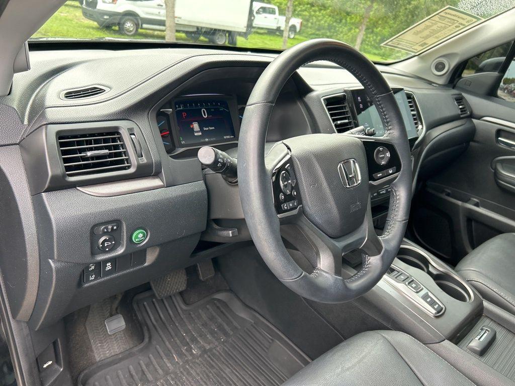 used 2022 Honda Pilot car, priced at $23,985