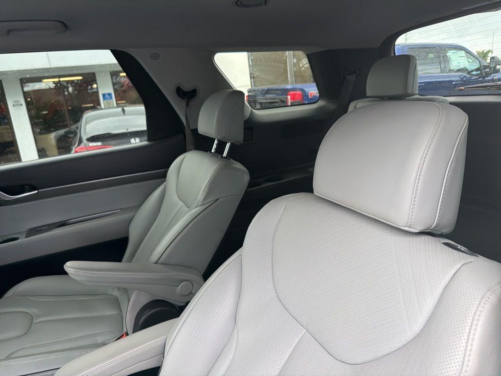 used 2024 Hyundai Palisade car, priced at $30,497