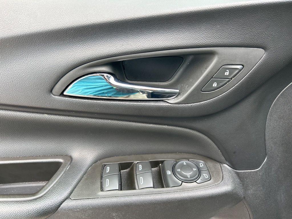used 2023 Chevrolet Equinox car, priced at $18,397