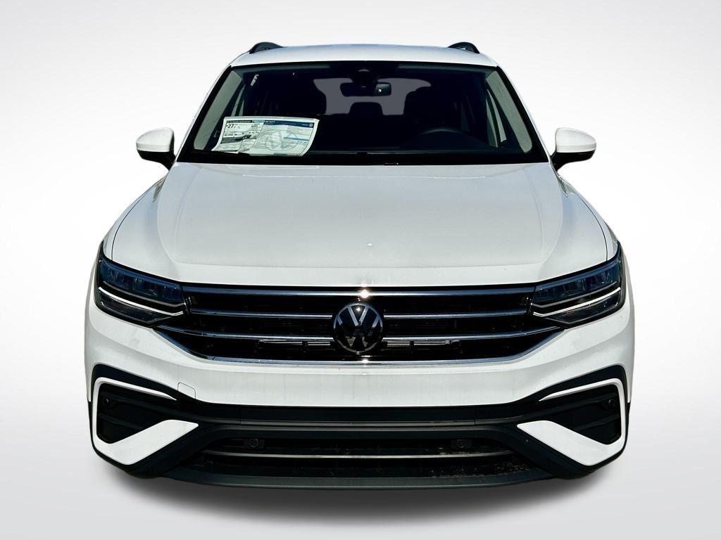 new 2024 Volkswagen Tiguan car, priced at $25,612