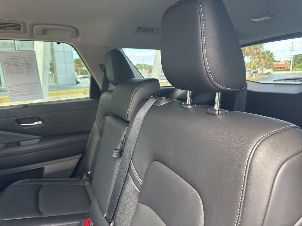 used 2022 Nissan Pathfinder car, priced at $29,062