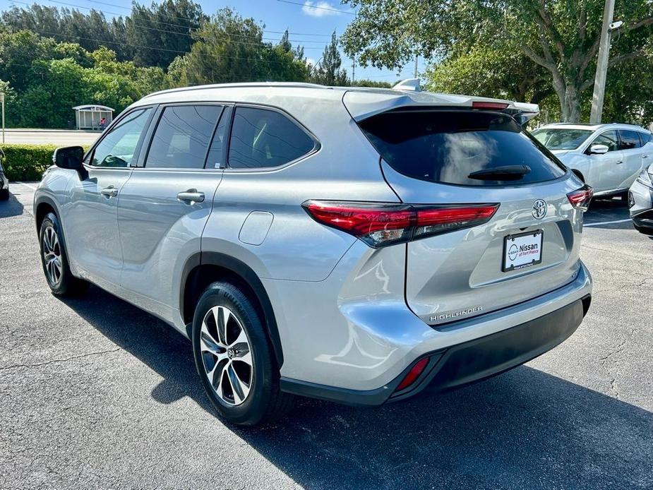 used 2022 Toyota Highlander car, priced at $29,890