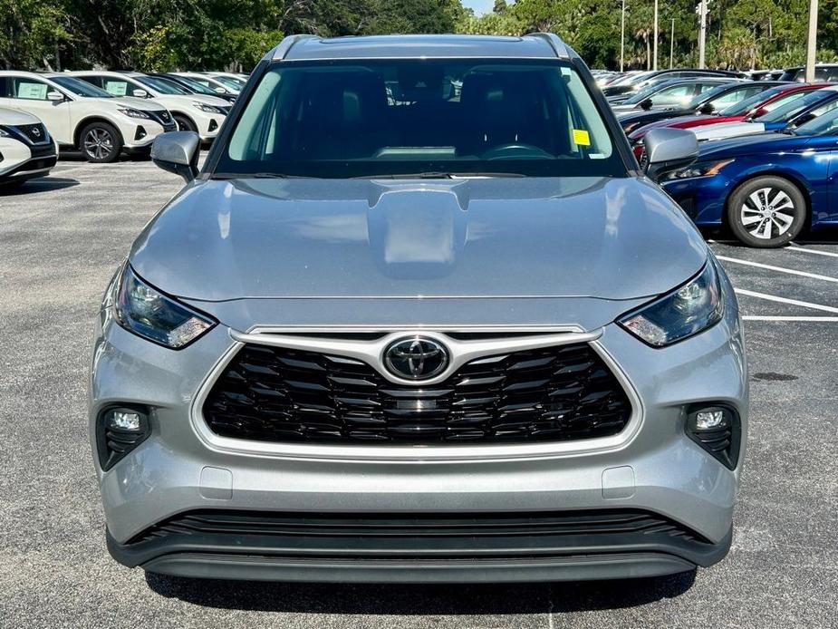 used 2022 Toyota Highlander car, priced at $29,890