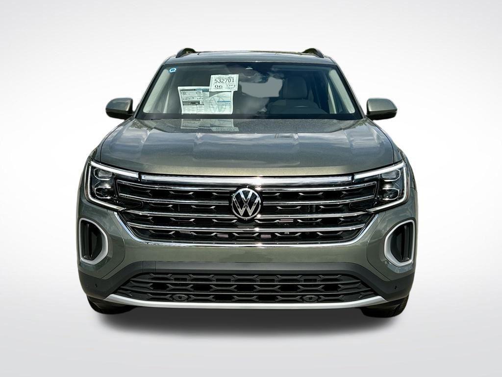 new 2025 Volkswagen Atlas car, priced at $41,750