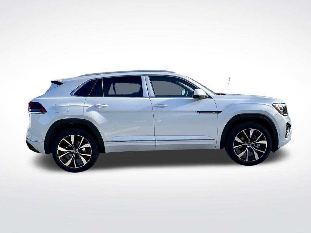 new 2025 Volkswagen Atlas Cross Sport car, priced at $45,890