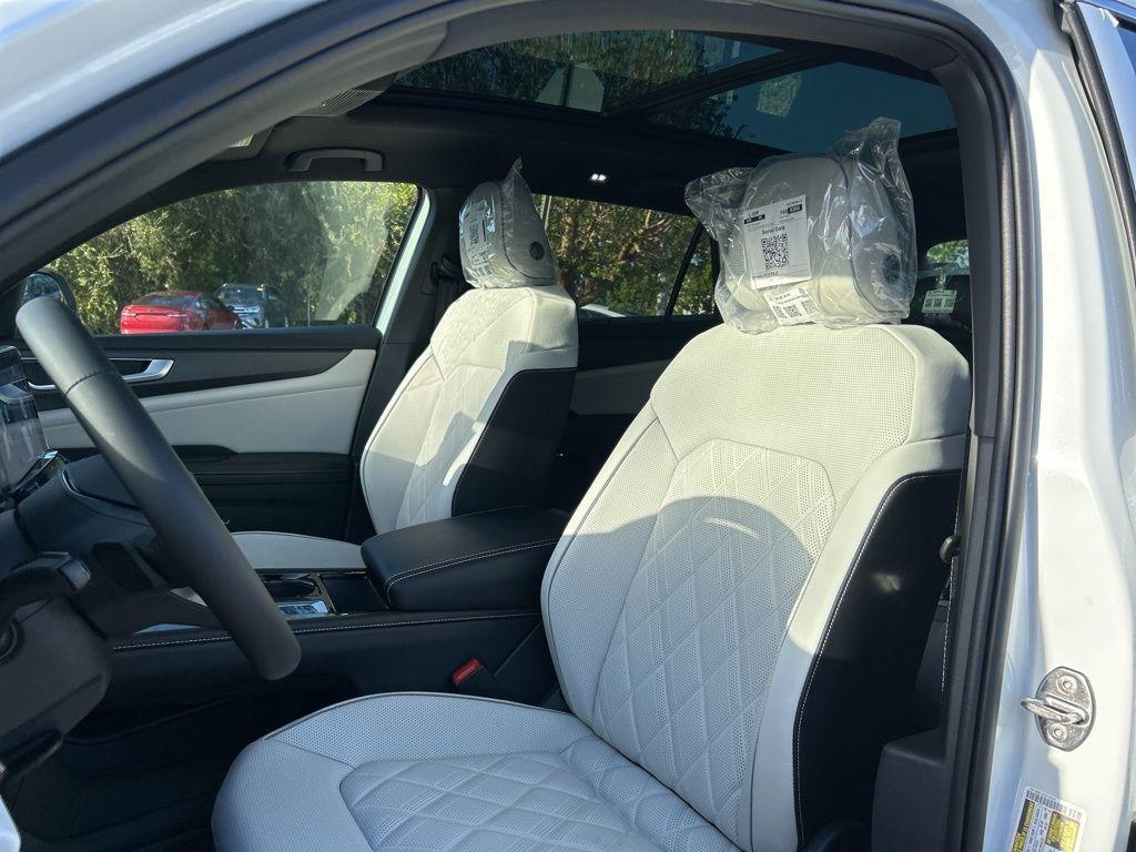 new 2025 Volkswagen Atlas Cross Sport car, priced at $45,890