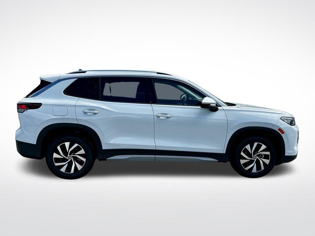 new 2025 Volkswagen Tiguan car, priced at $27,446