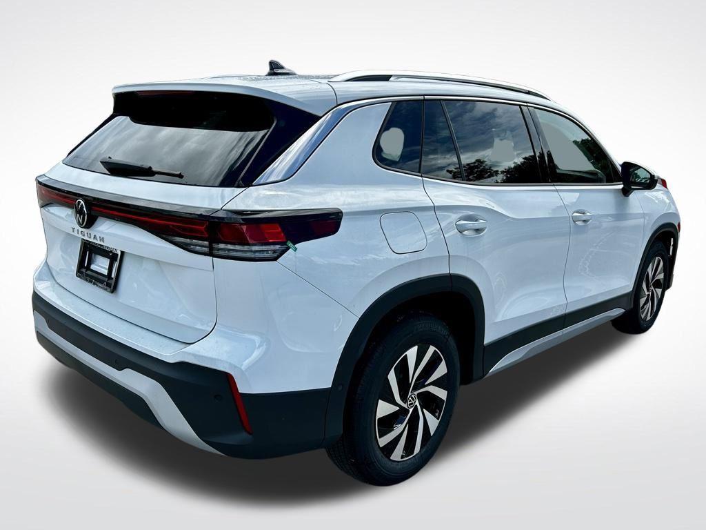 new 2025 Volkswagen Tiguan car, priced at $27,446