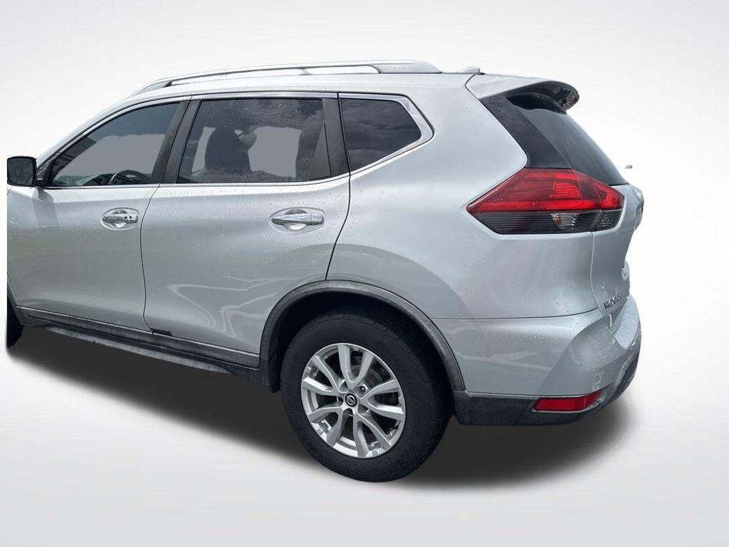 used 2018 Nissan Rogue car