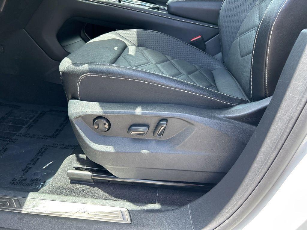 used 2024 Volkswagen Atlas car, priced at $32,324