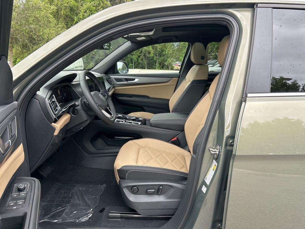 new 2025 Volkswagen Atlas Cross Sport car, priced at $38,142