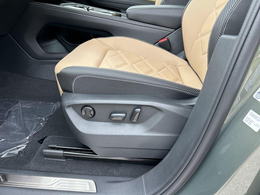 new 2025 Volkswagen Atlas Cross Sport car, priced at $38,142