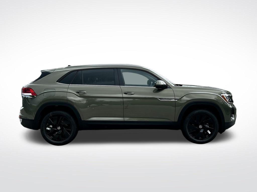 new 2025 Volkswagen Atlas Cross Sport car, priced at $38,142