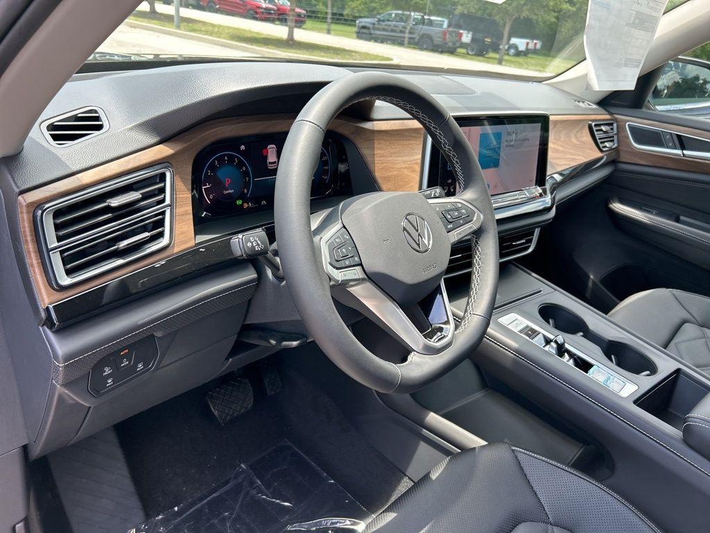 new 2025 Volkswagen Atlas car, priced at $35,189