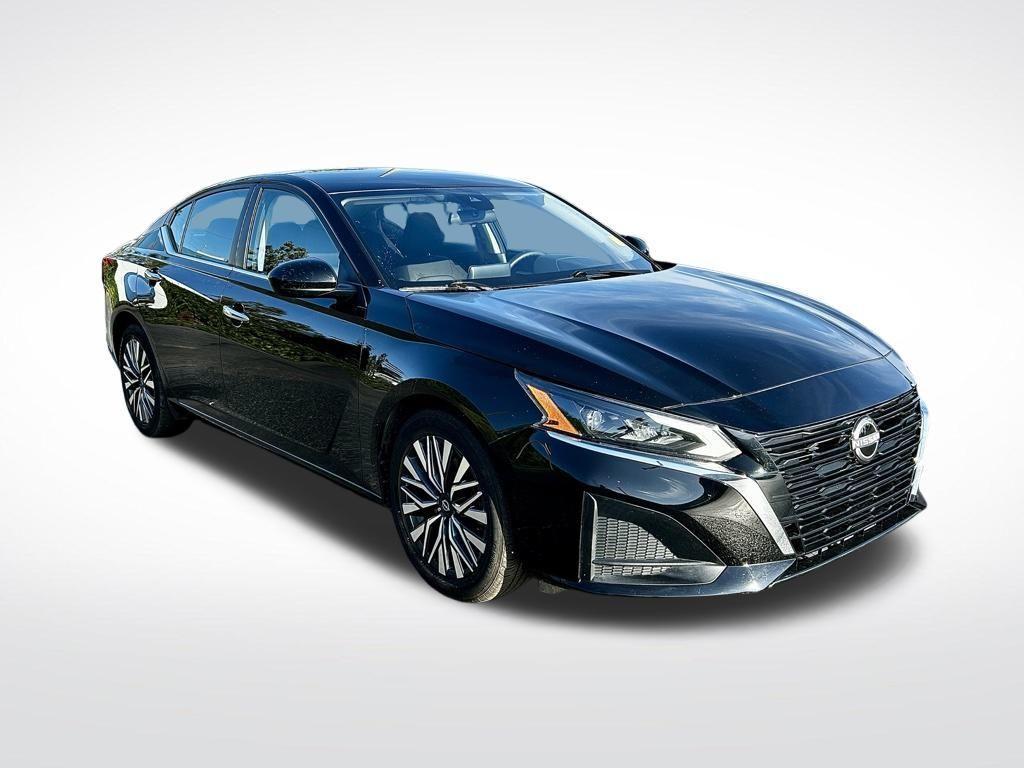 used 2023 Nissan Altima car, priced at $17,649