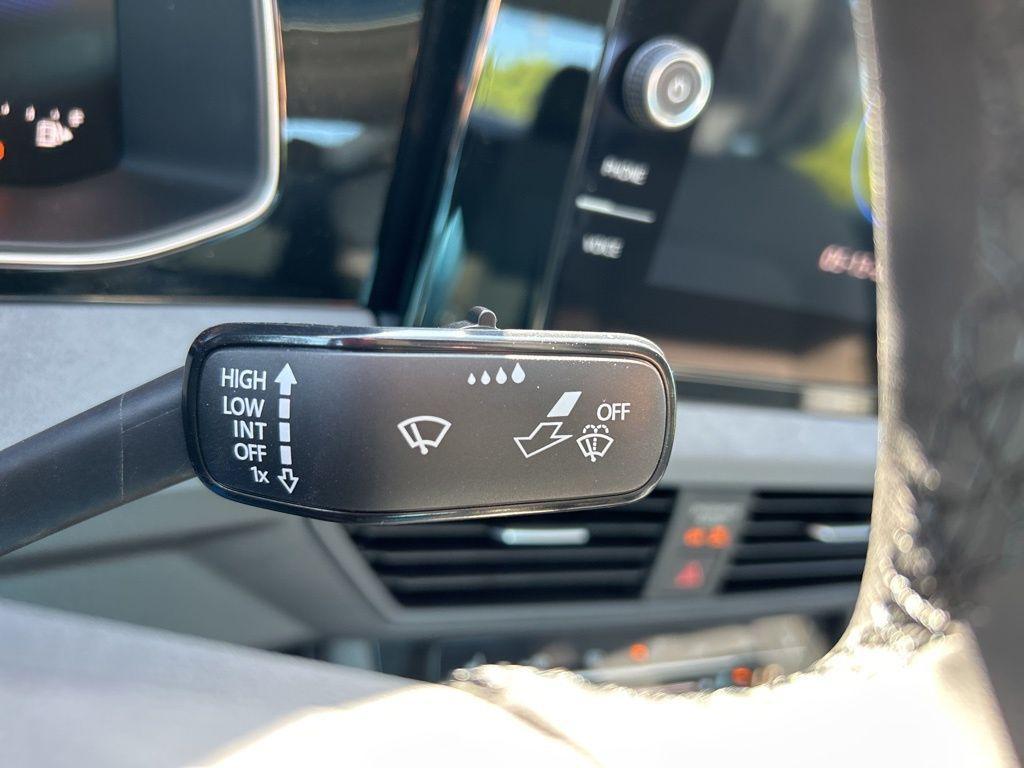 new 2025 Volkswagen Jetta car, priced at $24,850