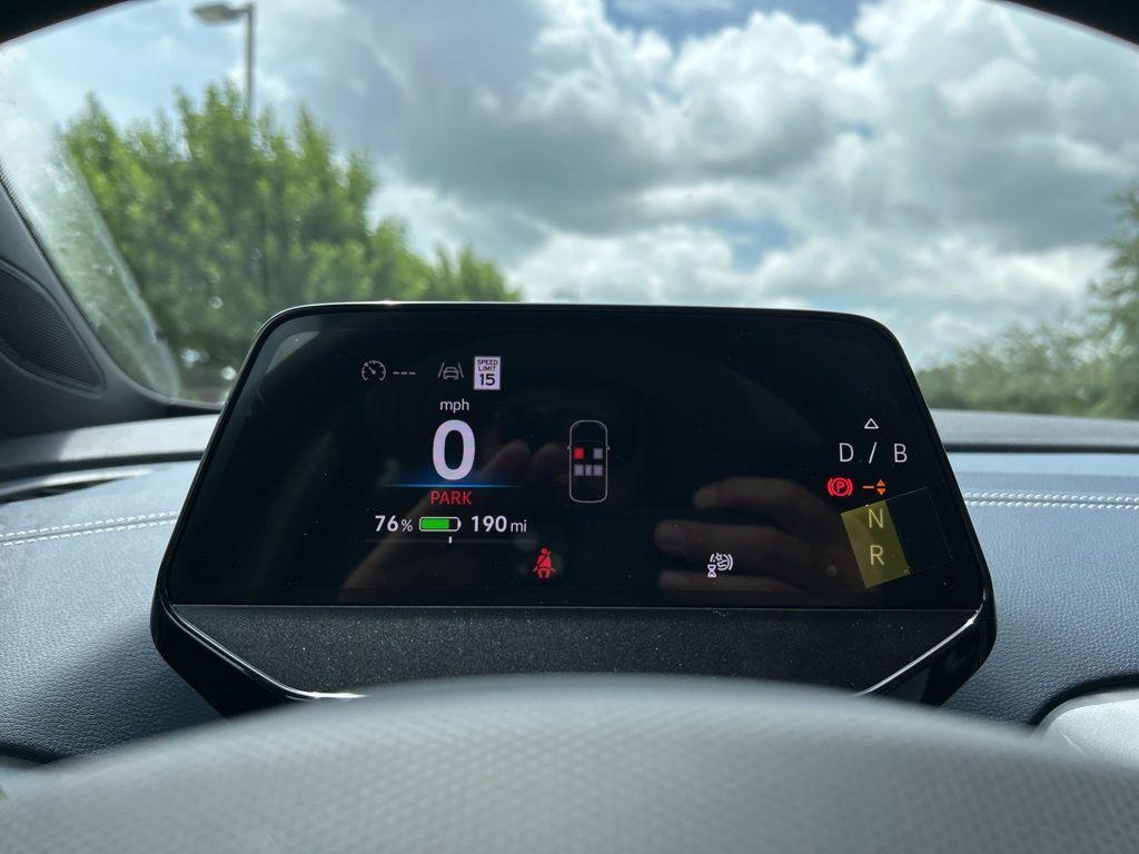 new 2025 Volkswagen ID.4 car, priced at $42,171