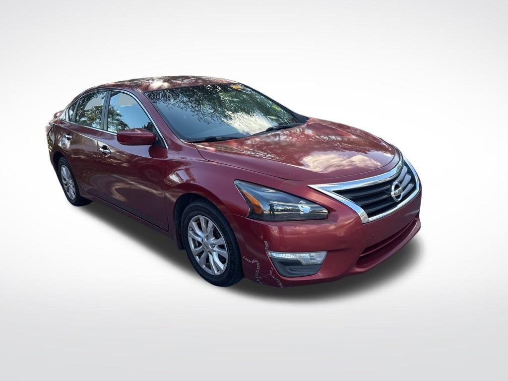 used 2014 Nissan Altima car, priced at $4,884