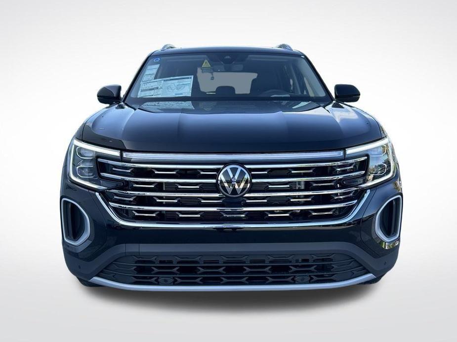 new 2024 Volkswagen Atlas car, priced at $45,238