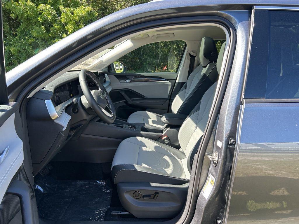 new 2026 Volkswagen Tiguan car, priced at $33,648