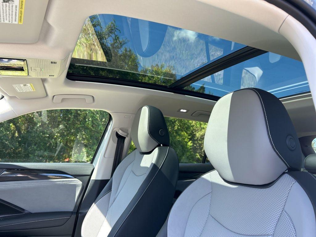 new 2026 Volkswagen Tiguan car, priced at $33,648