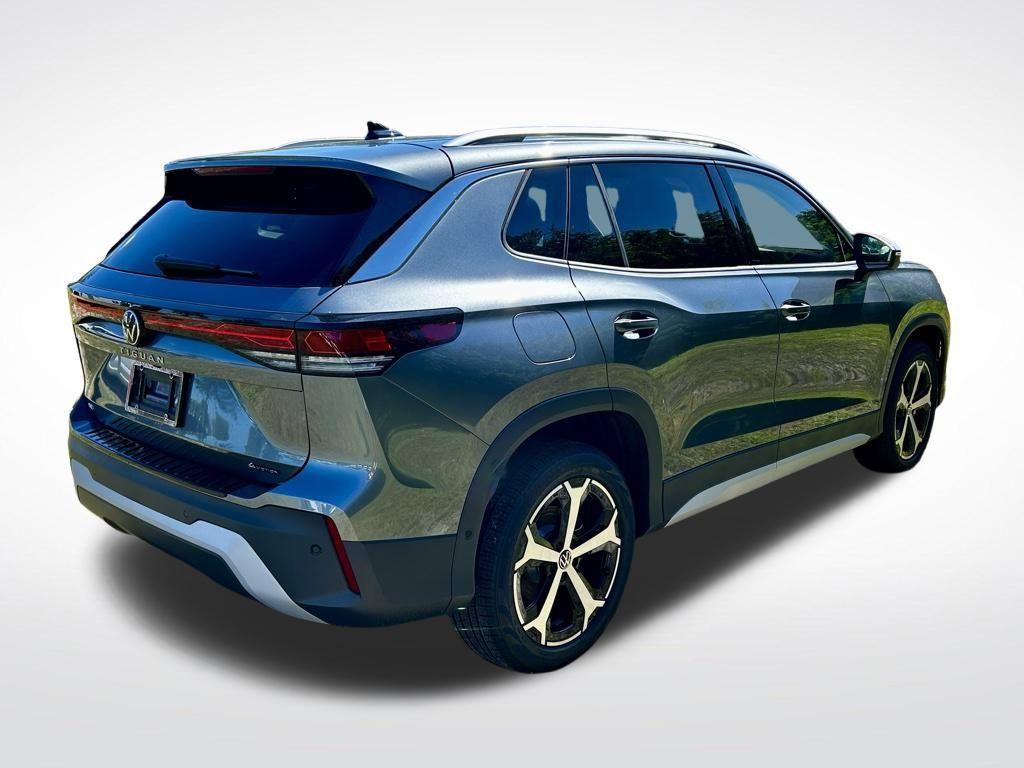 new 2026 Volkswagen Tiguan car, priced at $33,648