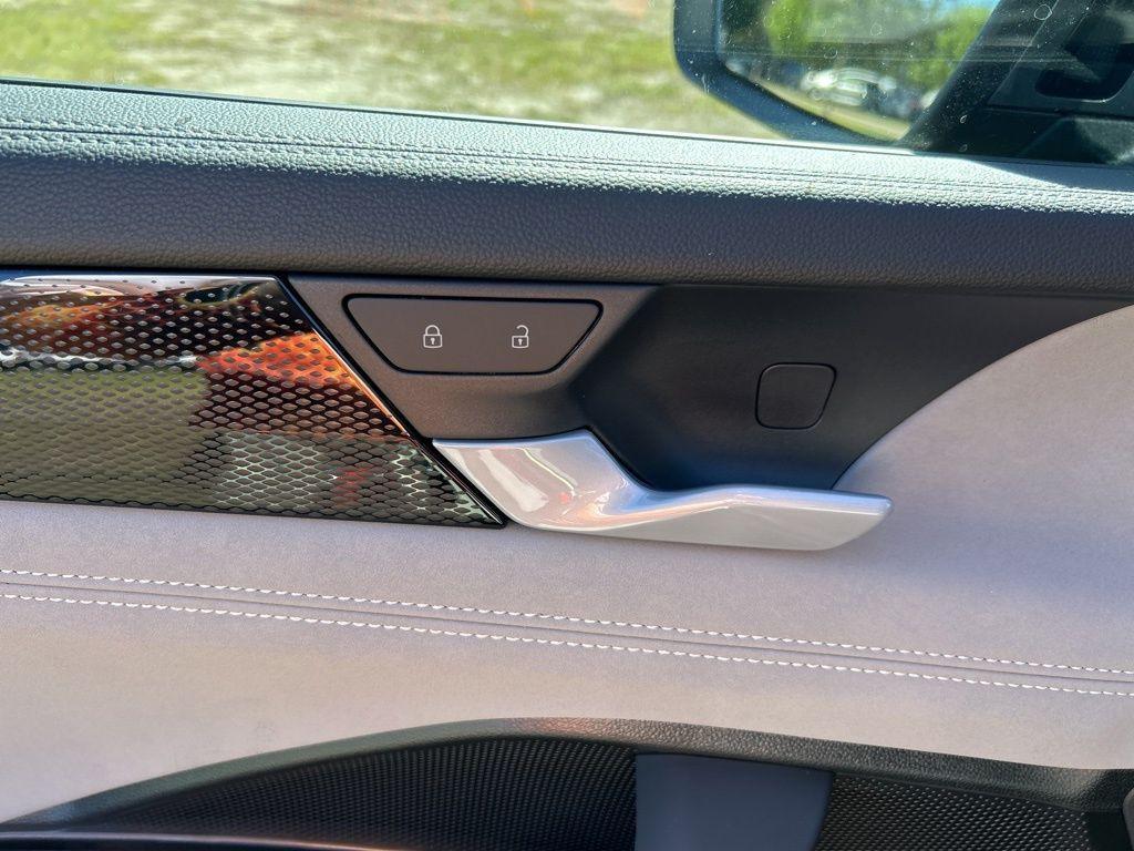 new 2026 Volkswagen Tiguan car, priced at $33,648