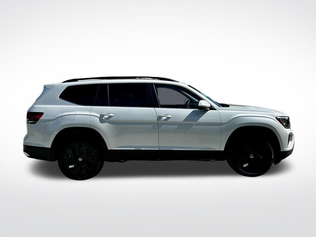 new 2026 Volkswagen Atlas car, priced at $42,649