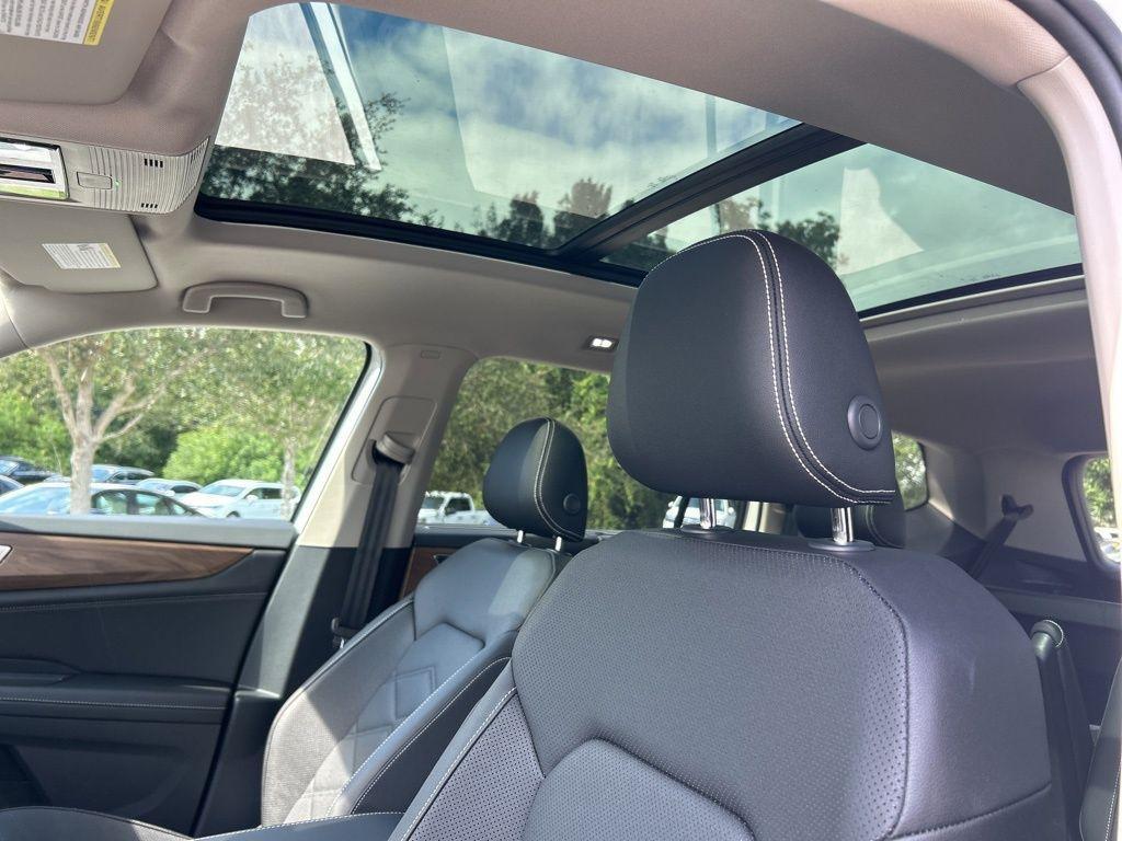 new 2026 Volkswagen Atlas car, priced at $42,649