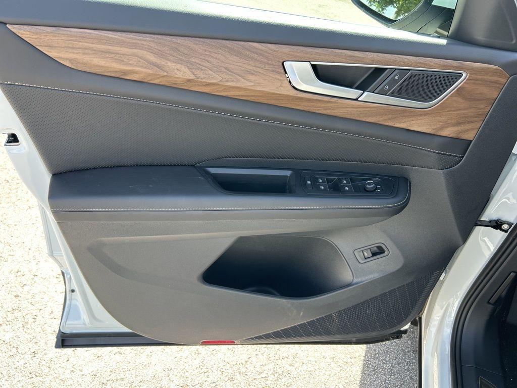 new 2026 Volkswagen Atlas car, priced at $42,649