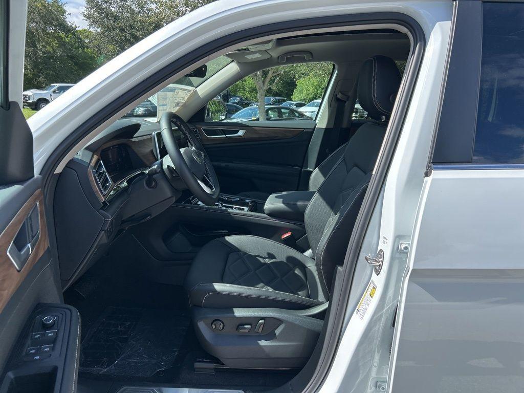 new 2026 Volkswagen Atlas car, priced at $42,649