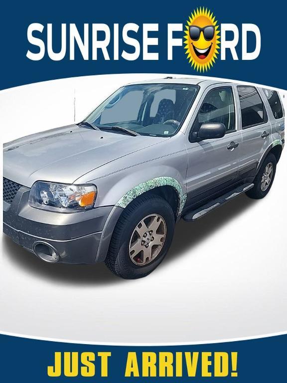 used 2005 Ford Escape car, priced at $2,799