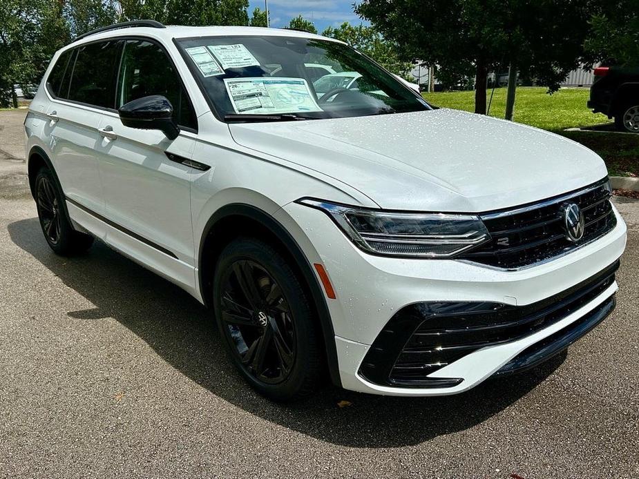 new 2024 Volkswagen Tiguan car, priced at $34,043