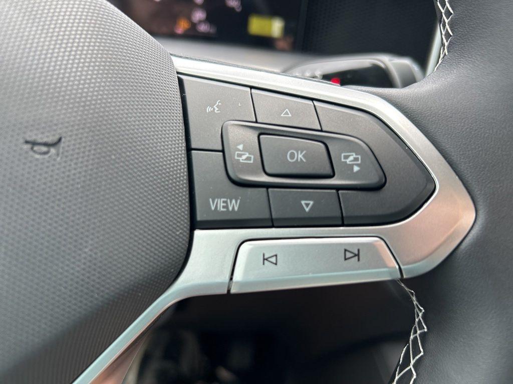new 2025 Volkswagen Tiguan car, priced at $31,216