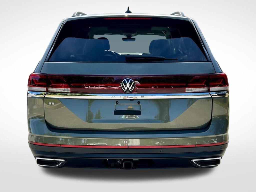 new 2026 Volkswagen Atlas car, priced at $44,043