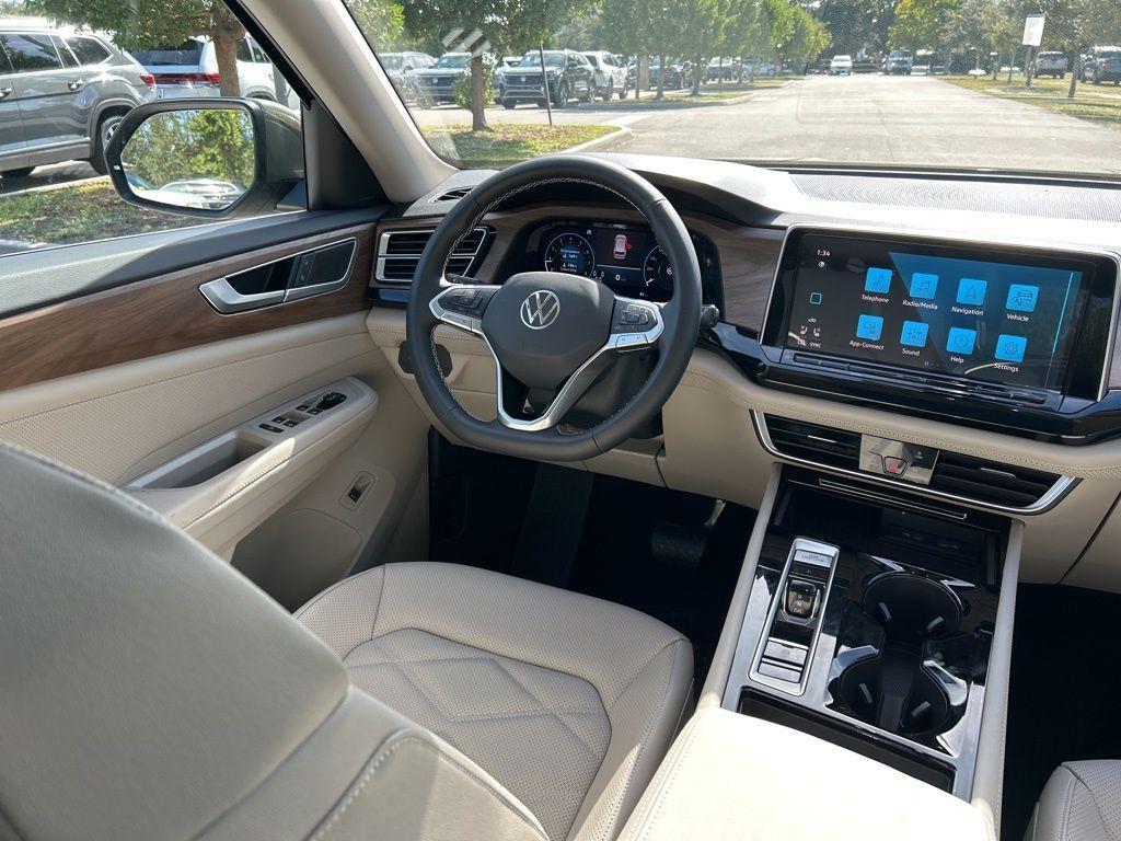 new 2026 Volkswagen Atlas car, priced at $44,043