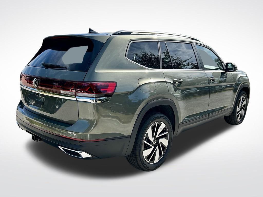 new 2026 Volkswagen Atlas car, priced at $44,043
