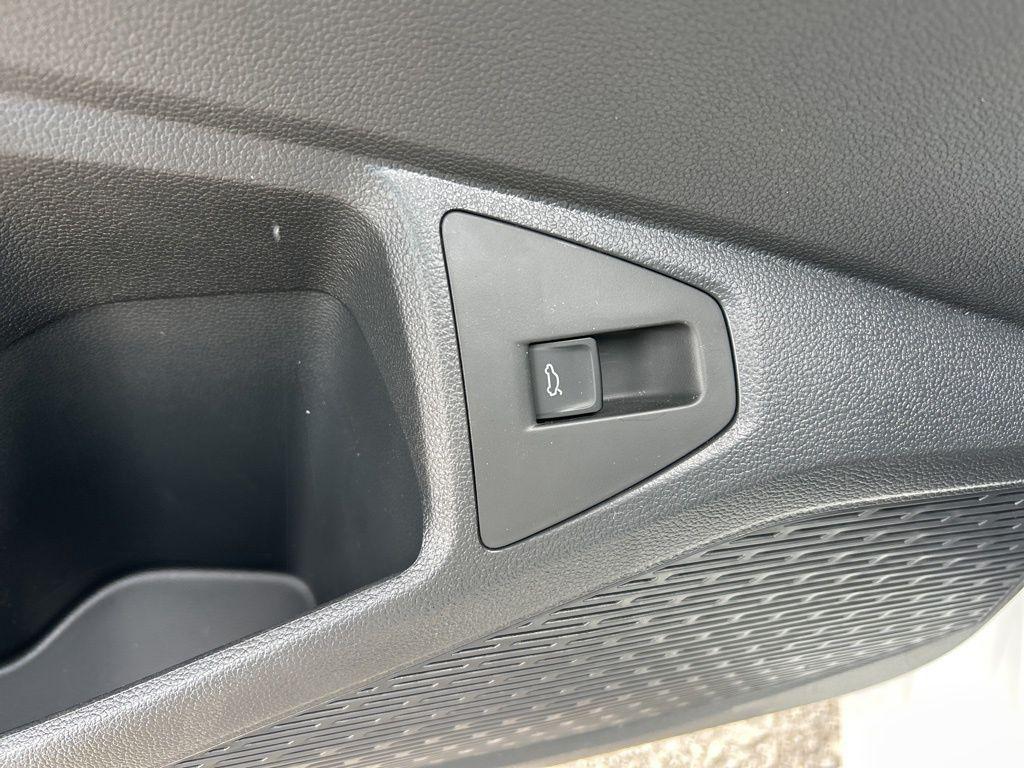 new 2025 Volkswagen Jetta car, priced at $25,674