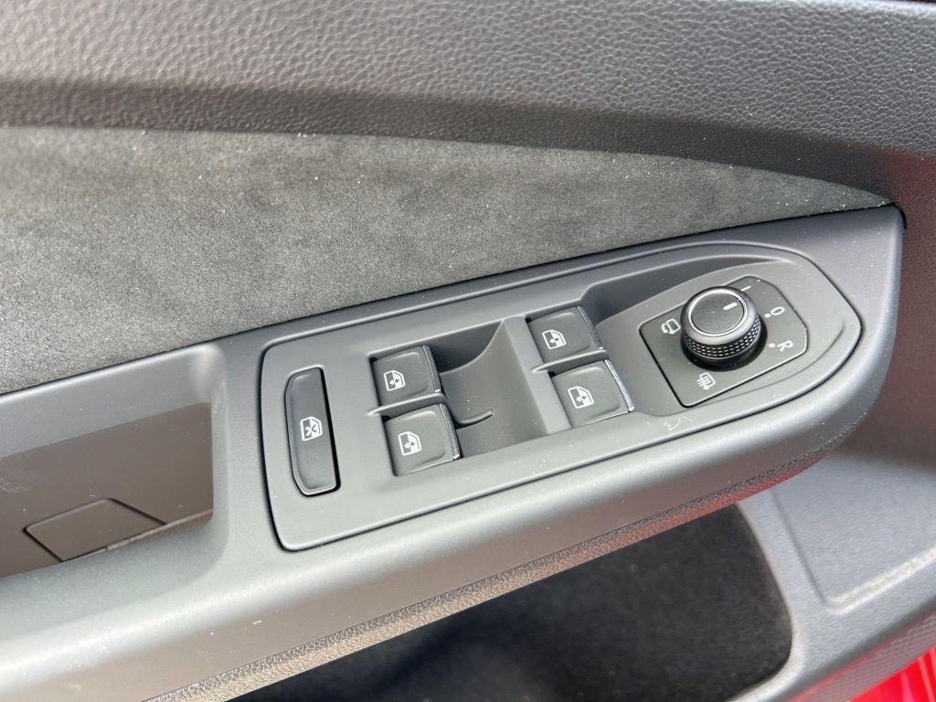 new 2025 Volkswagen Golf GTI car, priced at $36,925