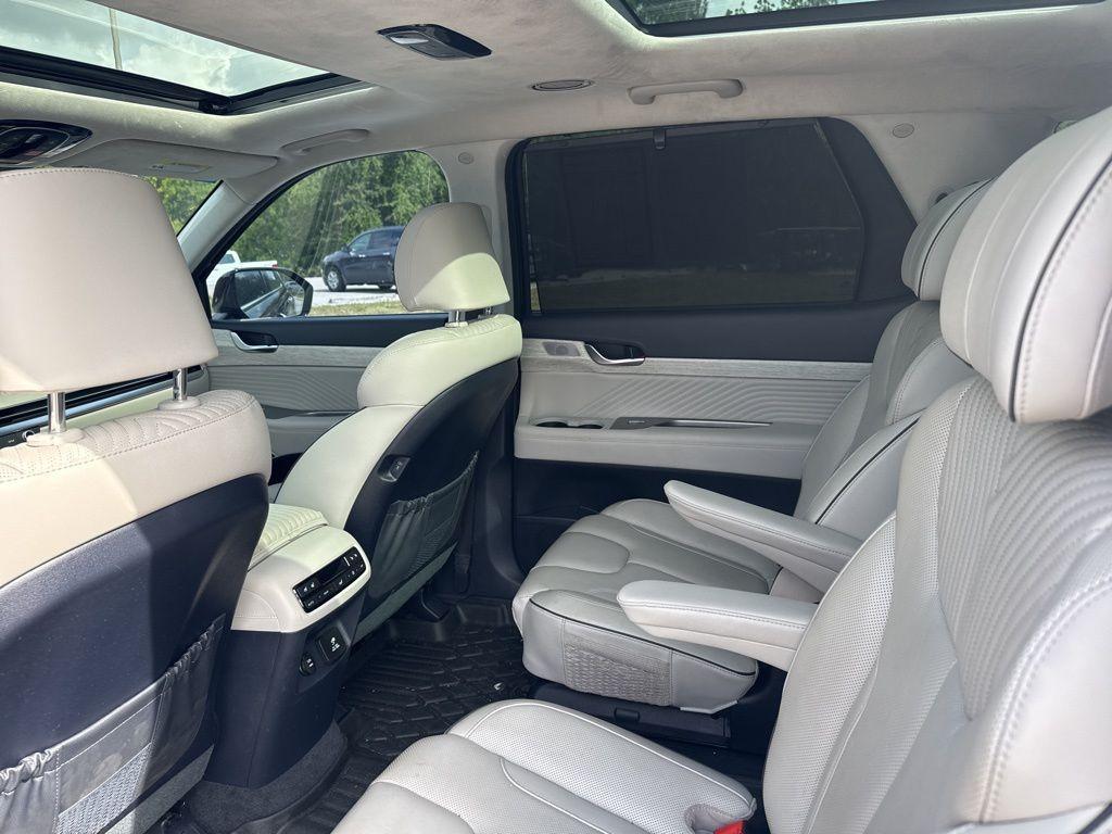 used 2024 Hyundai Palisade car, priced at $40,935