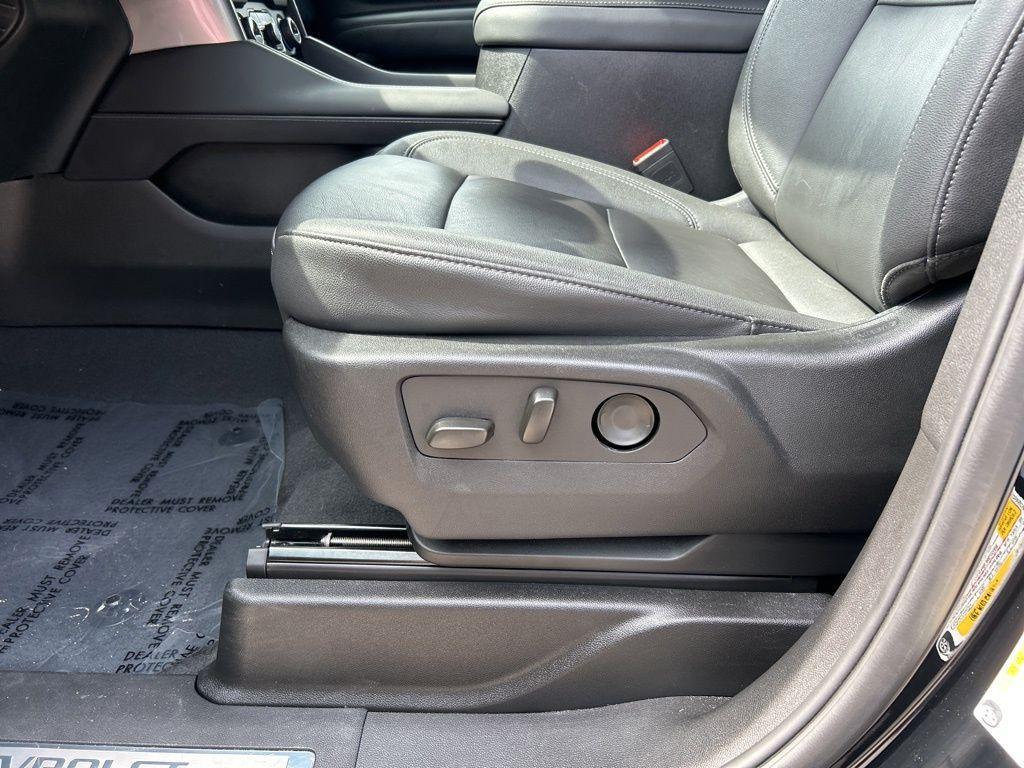 used 2024 Chevrolet Tahoe car, priced at $52,995