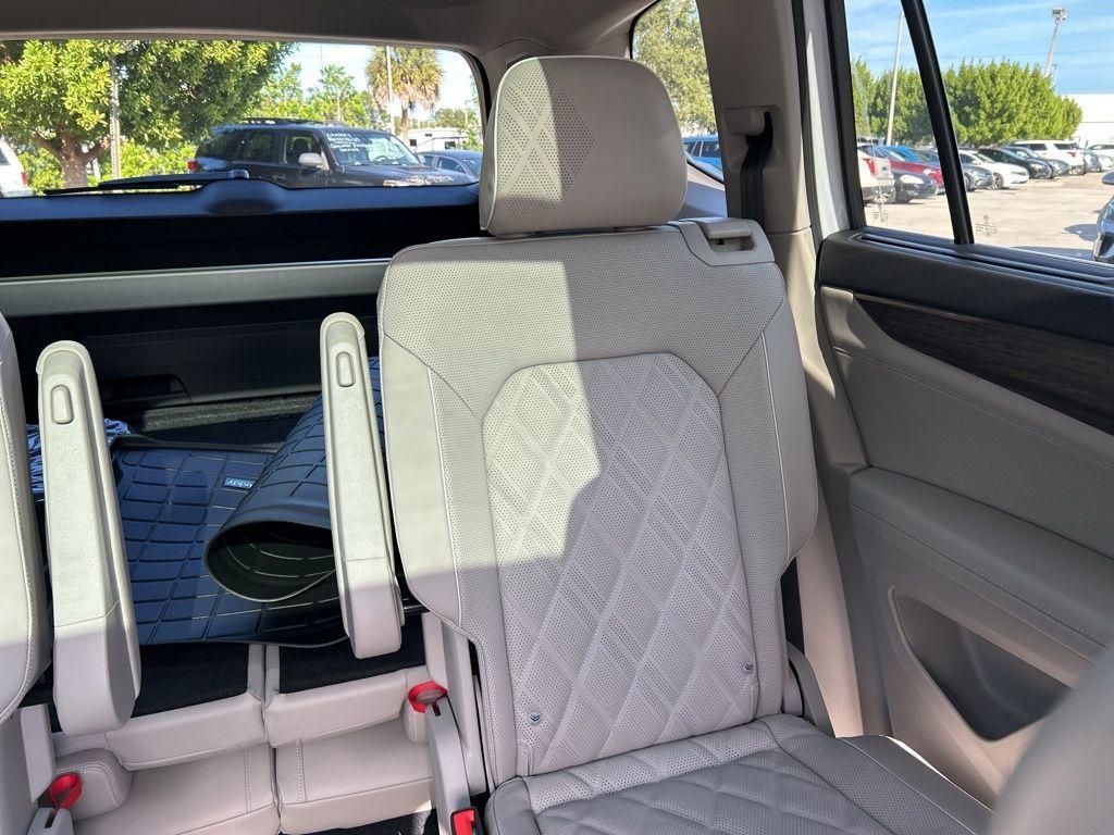 new 2026 Volkswagen Atlas car, priced at $54,766