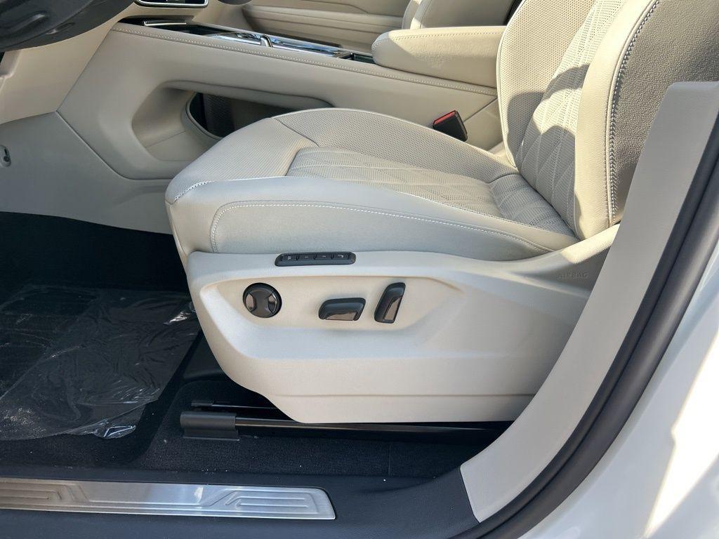 new 2026 Volkswagen Atlas car, priced at $54,766