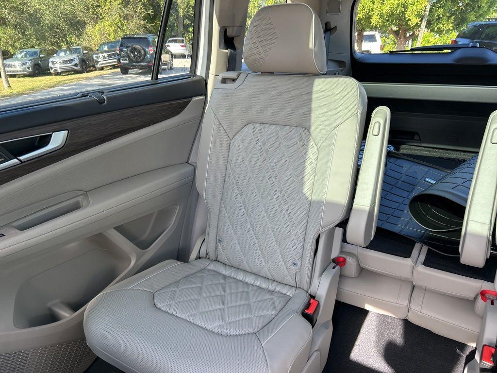 new 2026 Volkswagen Atlas car, priced at $54,766