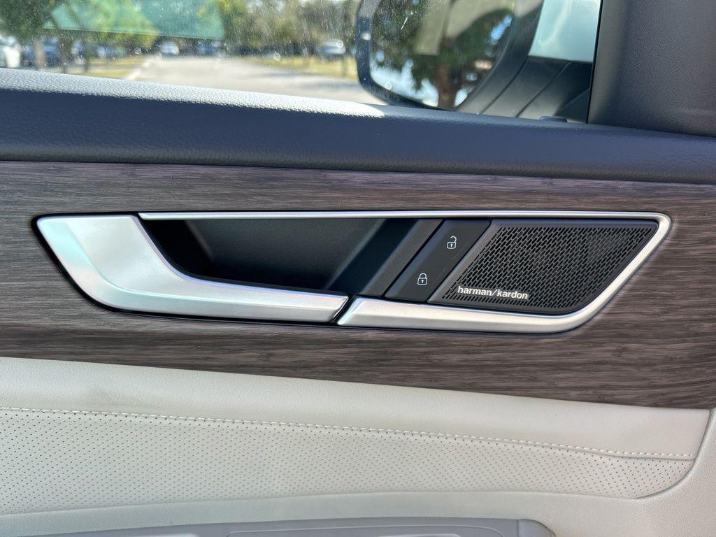 new 2026 Volkswagen Atlas car, priced at $54,766