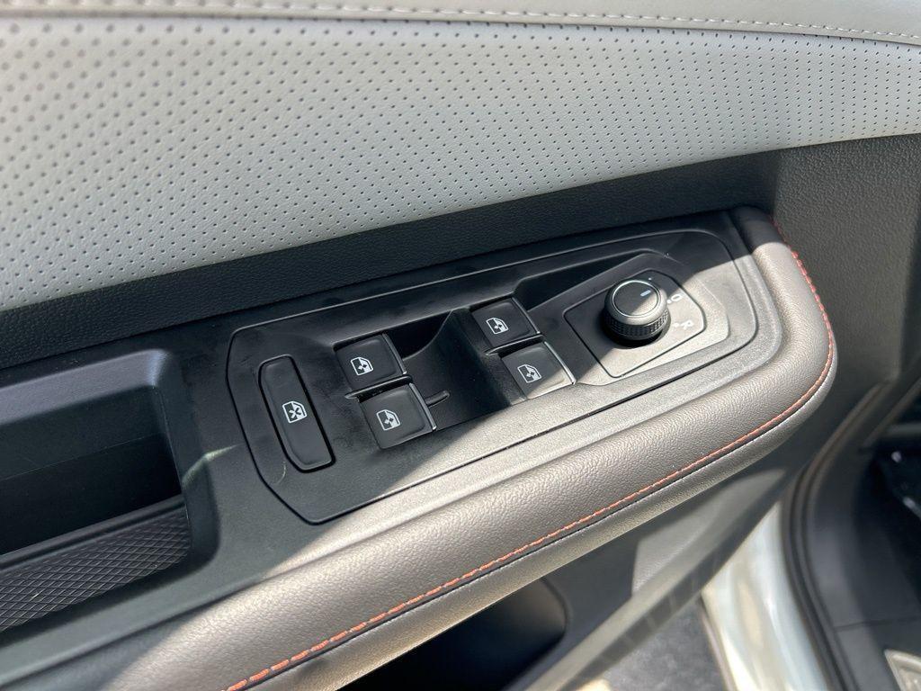 new 2025 Volkswagen Atlas car, priced at $42,646