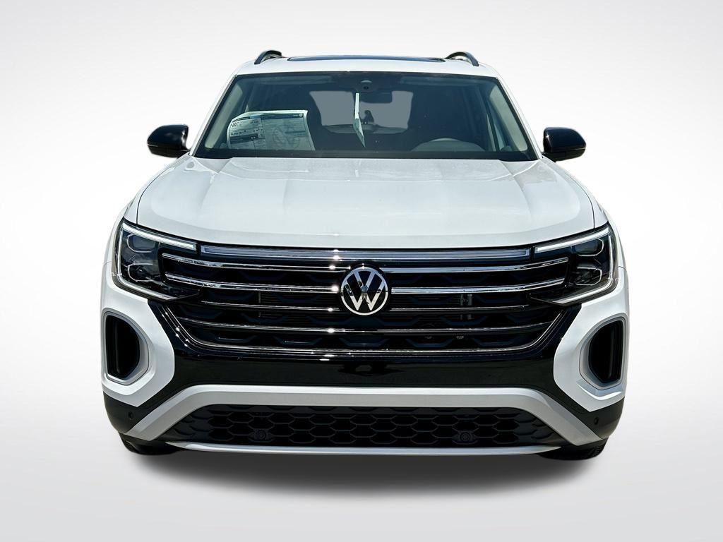 new 2025 Volkswagen Atlas car, priced at $42,646