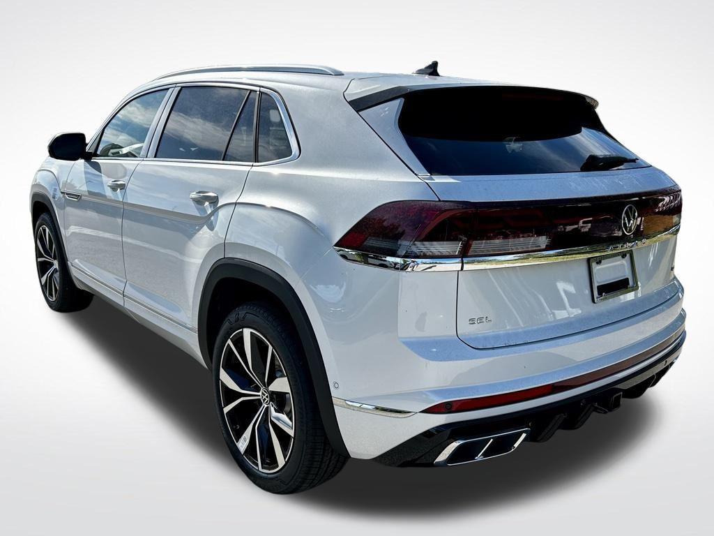 new 2026 Volkswagen Atlas Cross Sport car, priced at $53,448